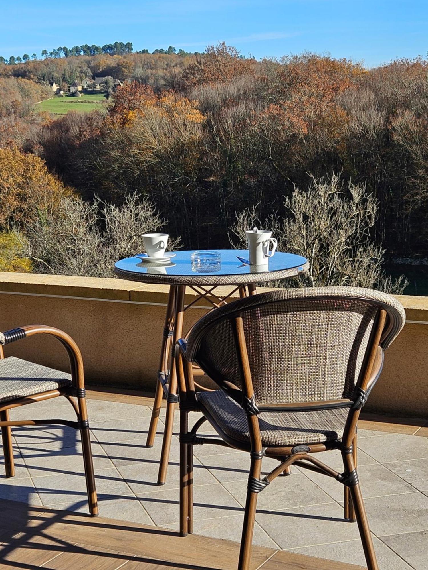 Domaine De La Rhonie Hotel Meyrals Exterior foto